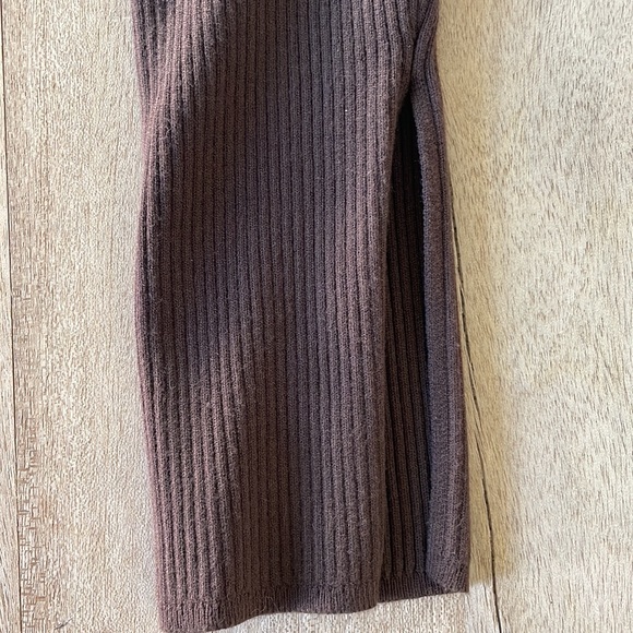 Aritzia Babaton Brown Rib Knit Legging with slits size Small - Picture 8 of 11